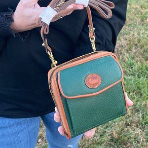 Vintage Dooney & Bourke Zippered Purse Crossbody bag, Green & tan, never used